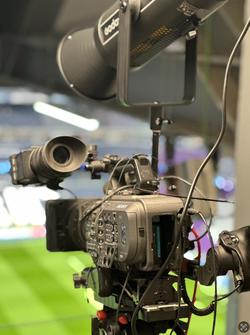 Moisés López is a Videographer, Journalist And Drone Pilot based in Almería, specializing in Business and Finance with expertise in Interview (Video / Broadcast) and Investigative Journalism. Available for freelance assignments on Paydesk. Speaks Spanish and English