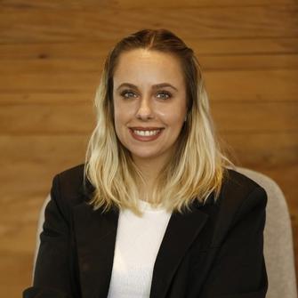 Laura Martins is a Journalist based in Rio de Janeiro, specializing in Business and Politics with expertise in Feature Stories and Content Writing. Available for freelance assignments on Paydesk. Speaks Portuguese and English