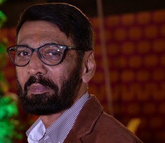 Ashok Sharma is a Journalist based in Dubai, specializing in Business and Finance with expertise in Feature Stories and Corporate Content. Available for freelance assignments on Paydesk. Speaks English and Hindi