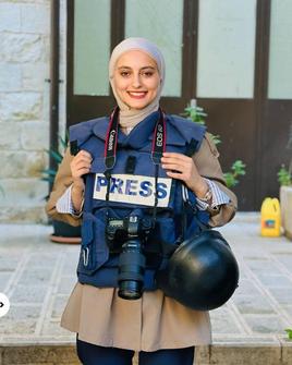 Bissan Awwad is a Videographer And Journalist based in Nablus,, specializing in Current Affairs and Arts & Books with expertise in Interview (Video / Broadcast) and Feature Stories. Available for freelance assignments on Paydesk. Speaks Arabic and English