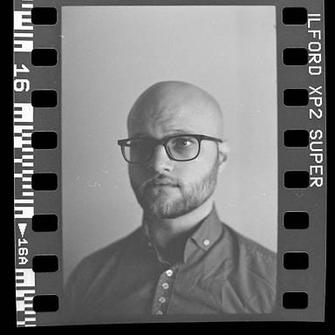 Reach Simon King directly through Journalist.net, the only and best way to reach verified Journalists. Simon King is a documentary photographer...